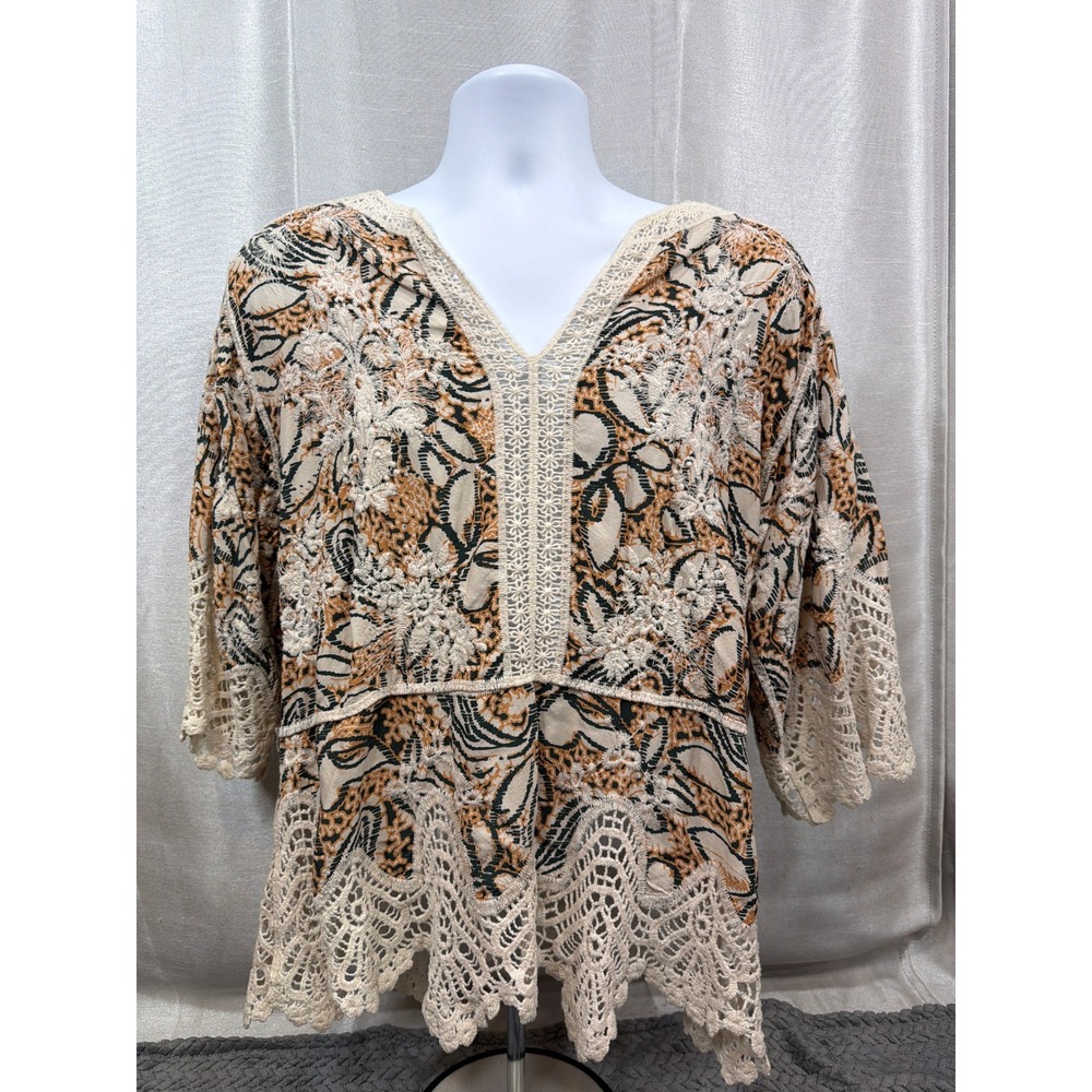 Democracy Womens Large‎ Animal Floral Print Crochet Lace Trim V-Neck Blouse L